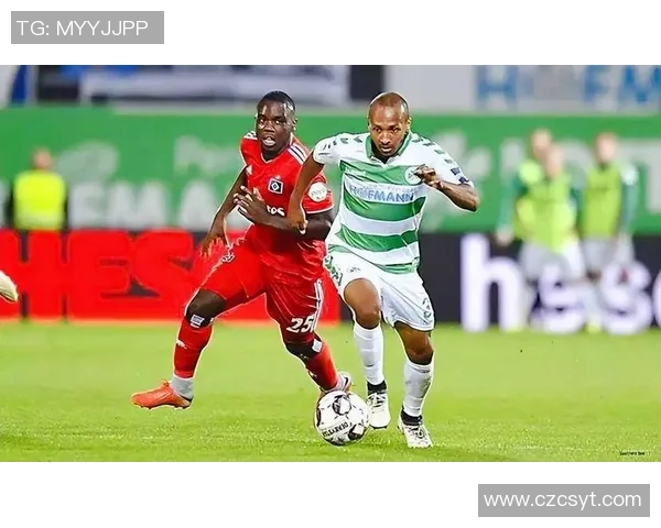 卡尔斯鲁厄与桑德豪森的激烈对决展现足球魅力与战术智慧